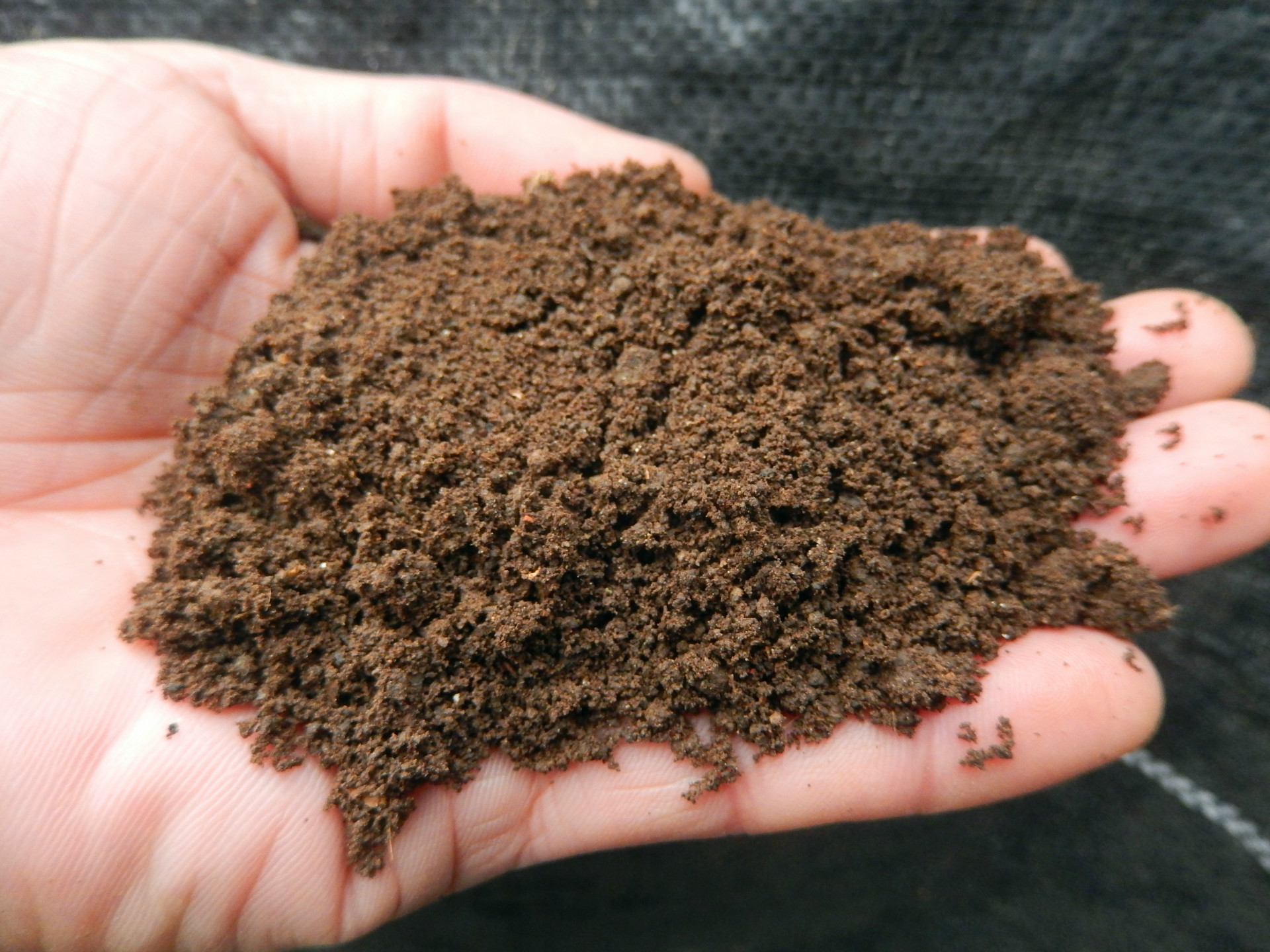 蚯蚓糞營養土花卉種菜有機肥植物通用蚯蚓肥彩包1公斤